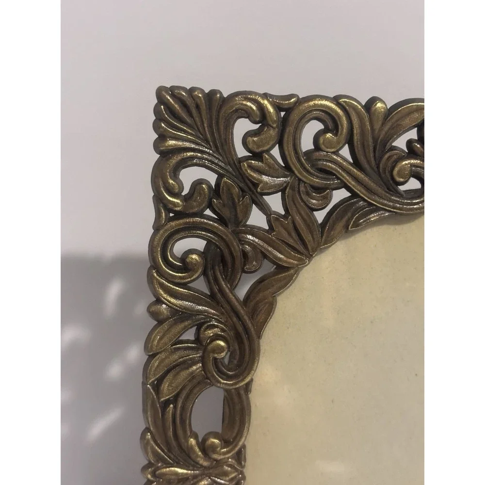 Vintage Ornate Oval Photo Frame Antique‎ Scroll